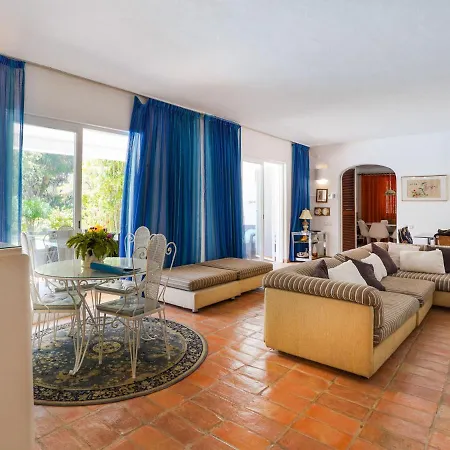 Villa Roofed In Albufeira With Private Swimming Pool *