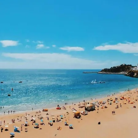 Roofed In Albufeira With Private Swimming Pool