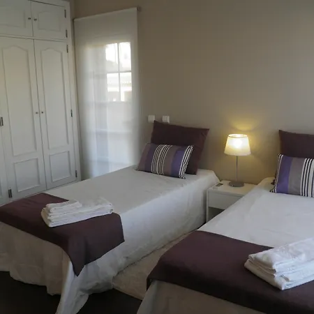 Villa Roofed In Albufeira With Private Swimming Pool *